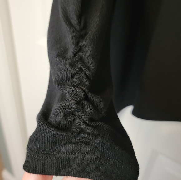 Avenue Women's Plus  Black Knit Sweater Rushed Sleeves Silver Bead Trim - 22/24 - Picture 9 of 9